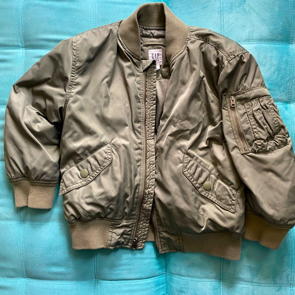 GAP green khaki bomber jacket. Kids size S. No pet/non-smoking home